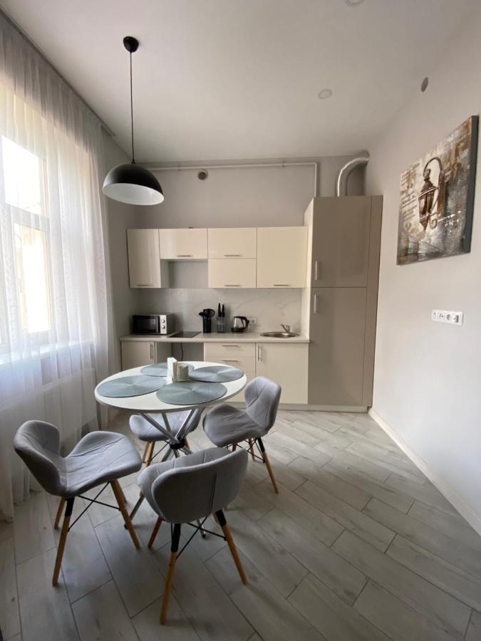 Serbska Apartment Lviv Exterior photo